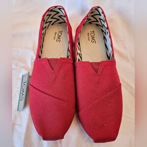 TOMS Women's Red Canvas Slip-On Shoes, NWT and Box, Size 11